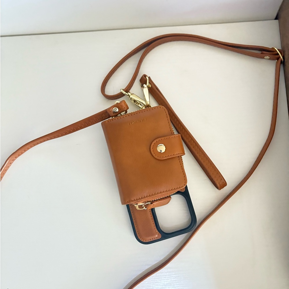 Tan Leather Wallet Magnetic detachable strap crossbody wallet #RFIDBLOCKING NEW